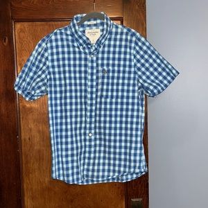 Men’s Abercrombie and Fitch short sleeve button up